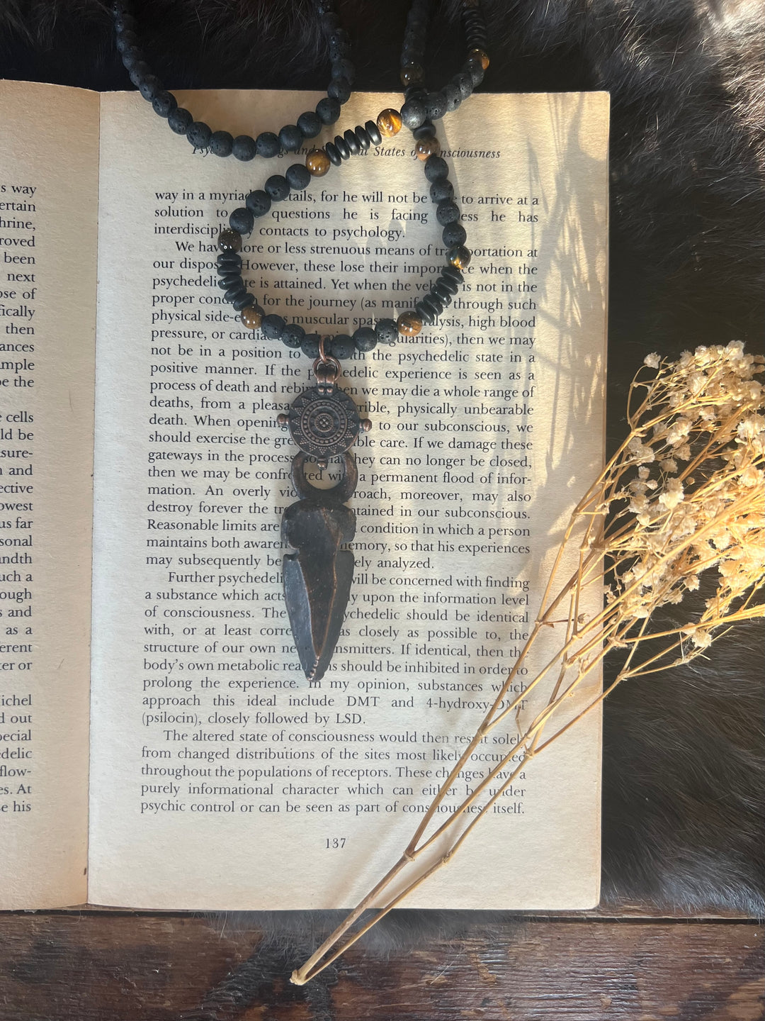 The Healer Amulet // Obsidian Arrowhead 𓆃