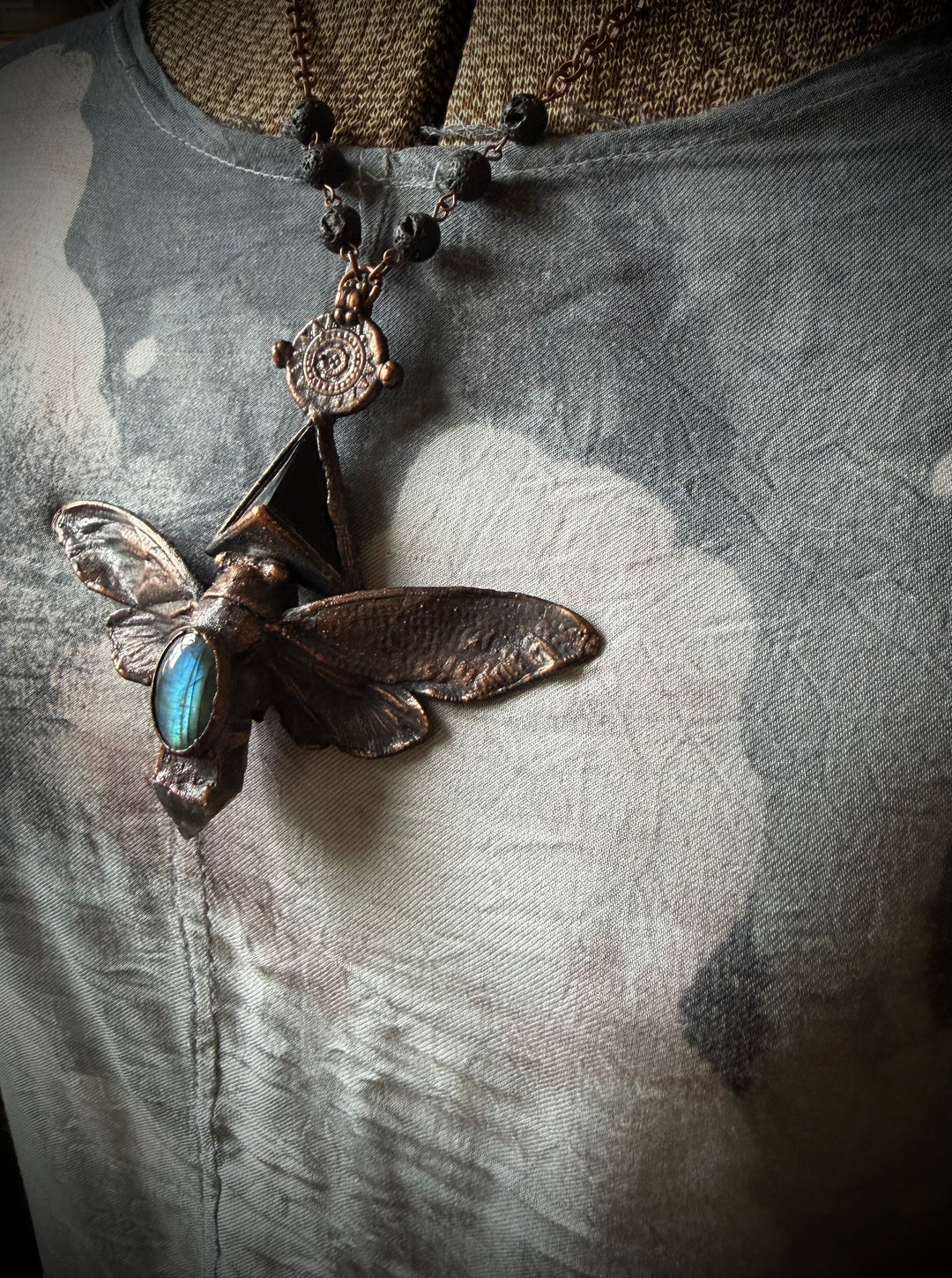 The Metamorphosis Talisman // Real Cicada Labradorite, Smoky Quartz & Black Onyx Tetrahedron 𓆃