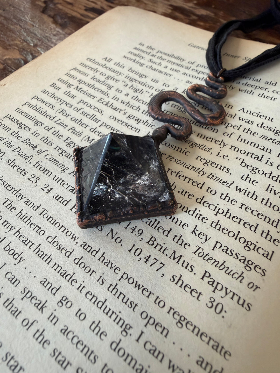 The Pyramid Talisman // Clear Quartz 𓆃