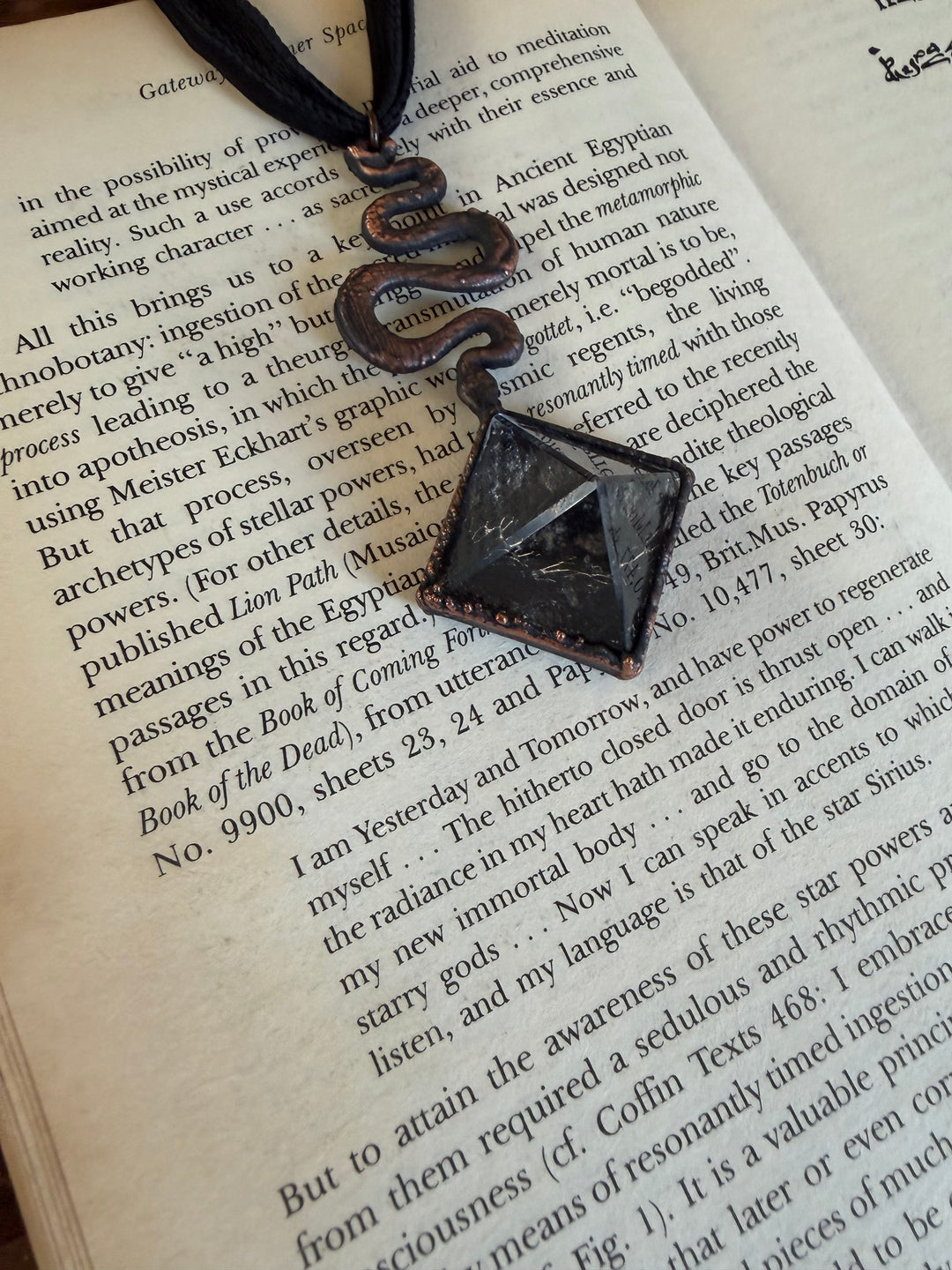 The Pyramid Talisman // Clear Quartz 𓆃